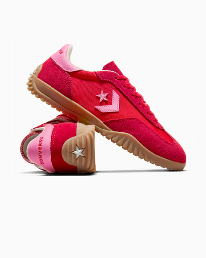 鮮やかな赤とピンクの韓国コンバーススニーカーCT70、ガムソール、スター刺繍入り
